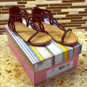 Mia Kids Black and Tan Cammie sandals